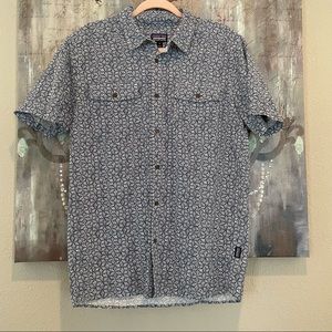 Patagonia Button Down Shirt. Size M